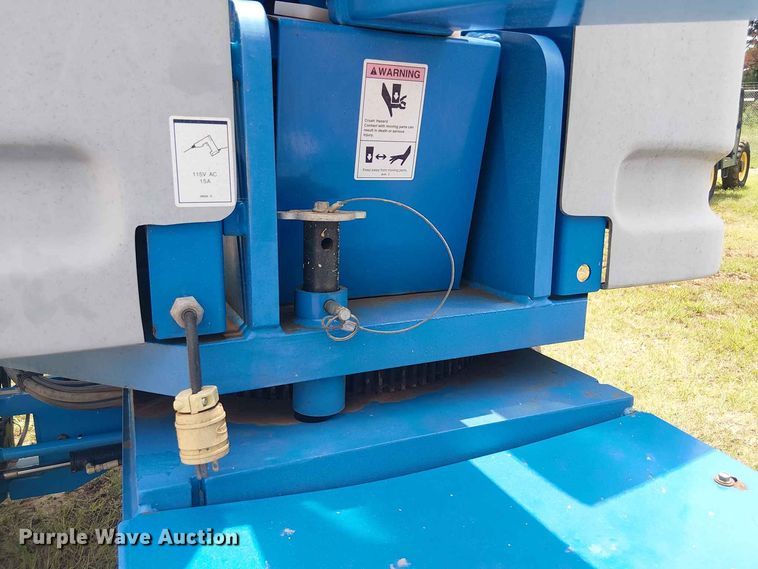 image for item EE1639 2016 Genie S-40 boom lift