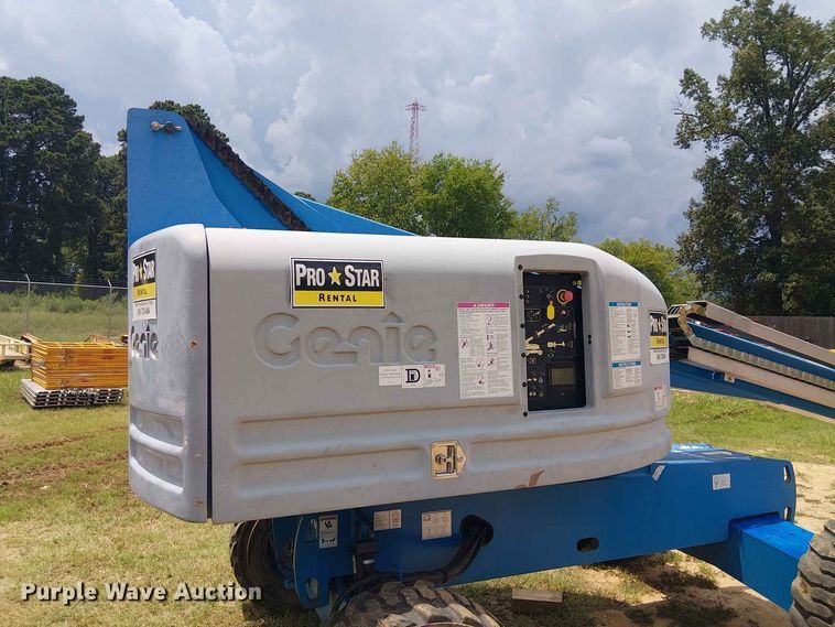 image for item EE1639 2016 Genie S-40 boom lift
