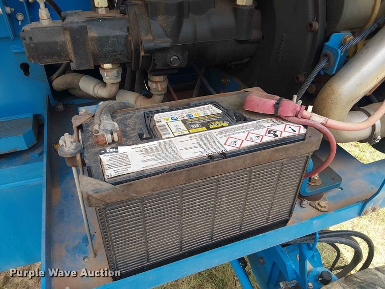image for item EE1639 2016 Genie S-40 boom lift