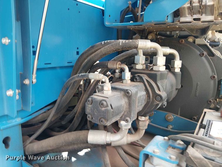 image for item EE1639 2016 Genie S-40 boom lift