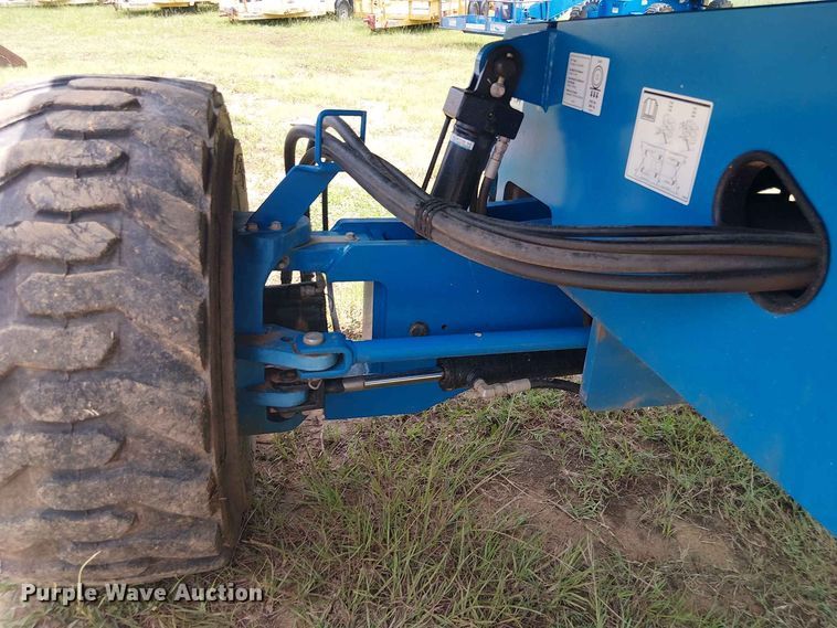 image for item EE1639 2016 Genie S-40 boom lift