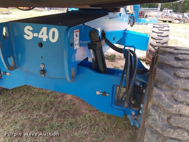 image for item EE1639 2016 Genie S-40 boom lift