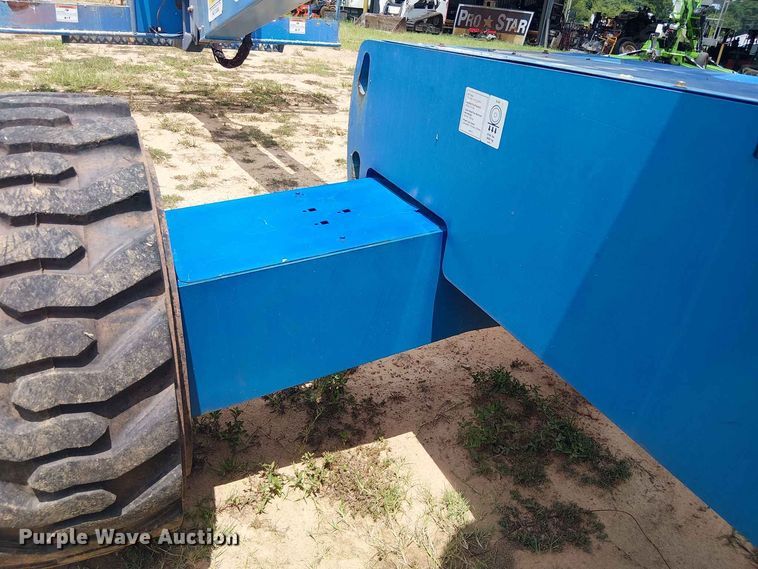 image for item EE1639 2016 Genie S-40 boom lift
