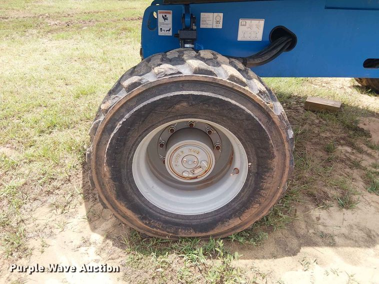 image for item EE1639 2016 Genie S-40 boom lift