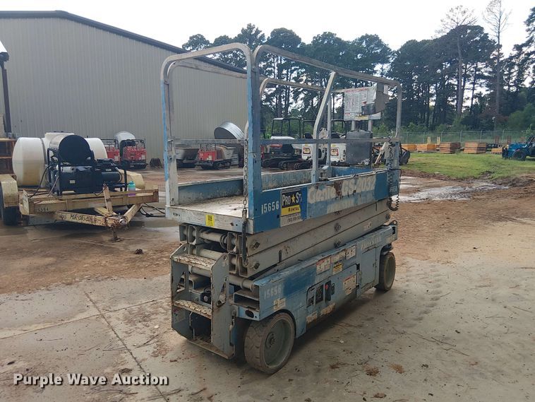 image for item EE1641 2015 Genie GS-2032 scissor lift