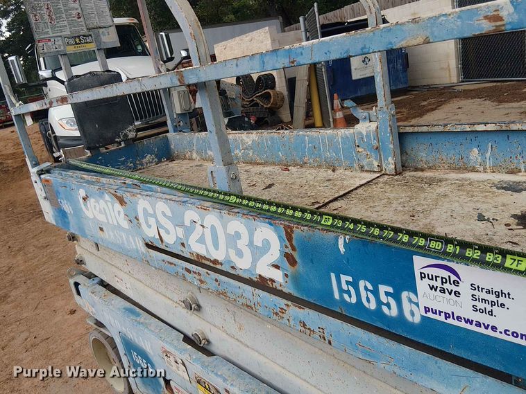 image for item EE1641 2015 Genie GS-2032 scissor lift