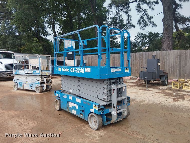 image for item EE1642 2019 Genie GS-3246 scissor lift