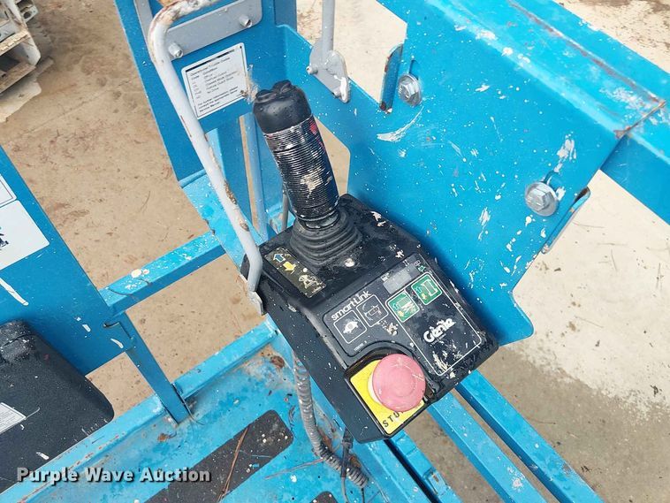 image for item EE1642 2019 Genie GS-3246 scissor lift