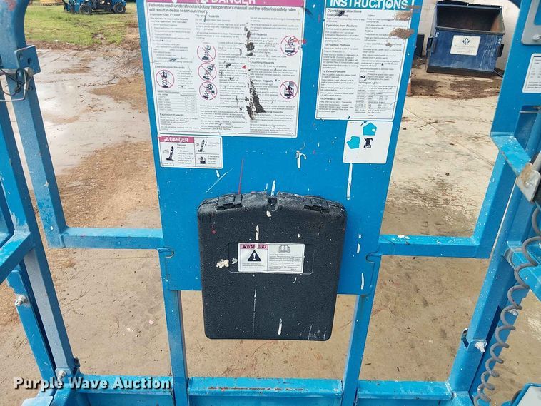image for item EE1642 2019 Genie GS-3246 scissor lift