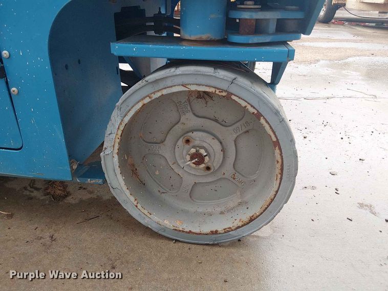 image for item EE1642 2019 Genie GS-3246 scissor lift