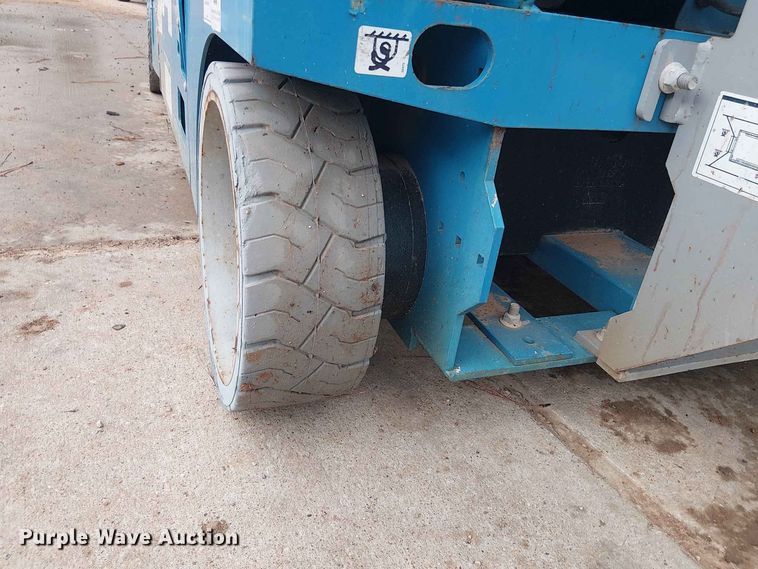 image for item EE1642 2019 Genie GS-3246 scissor lift