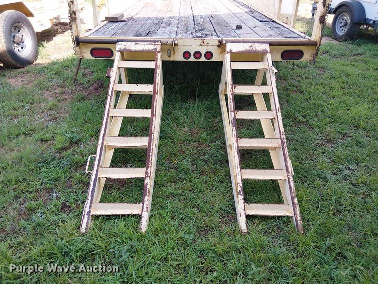 image for item EE1644 2016 Parker Performance utility trailer