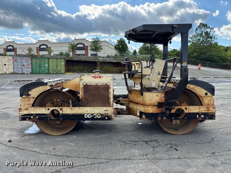 image for item EF1248 2000 Ingersoll Rand DD-90 double drum vibratory roller