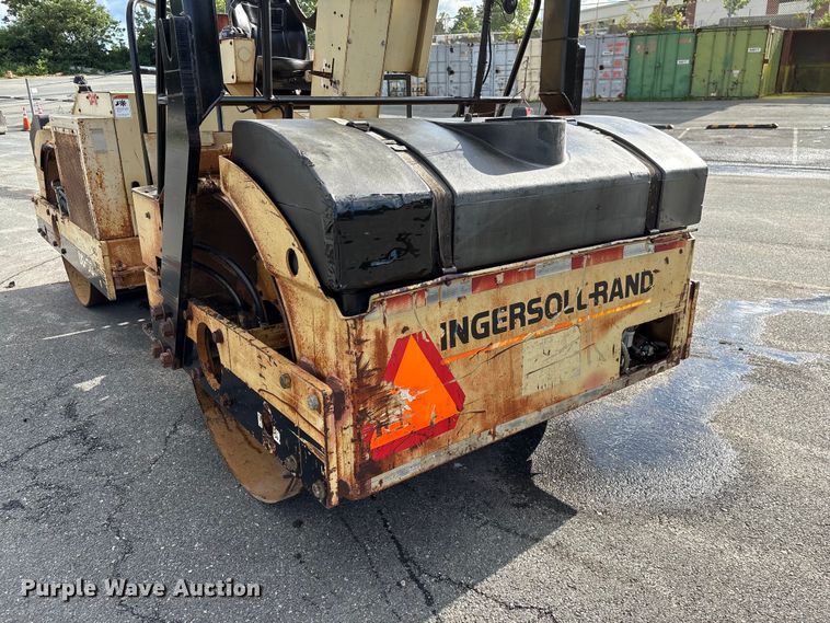image for item EF1248 2000 Ingersoll Rand DD-90 double drum vibratory roller