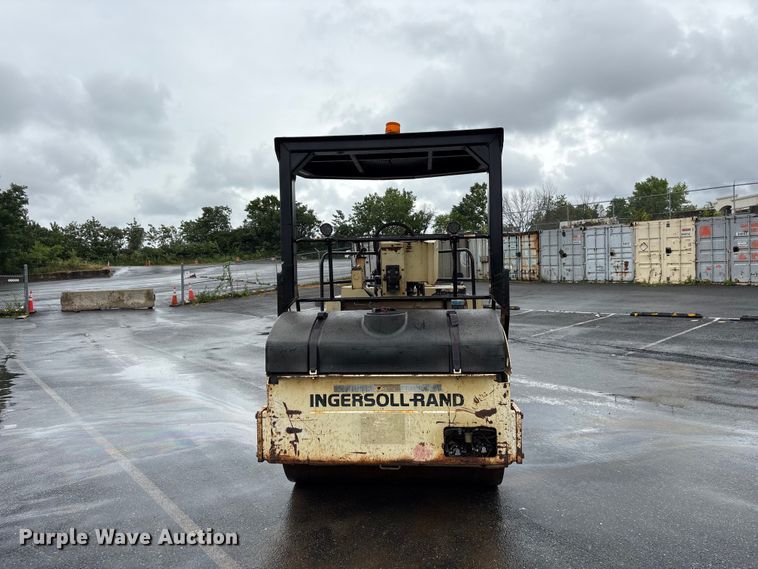 image for item EF1249 1999 Ingersoll Rand DD-90 double drum vibratory roller