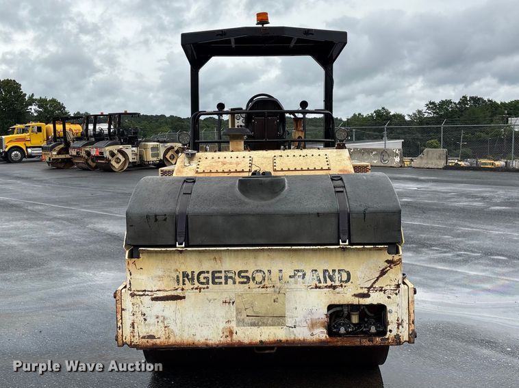 image for item EF1249 1999 Ingersoll Rand DD-90 double drum vibratory roller