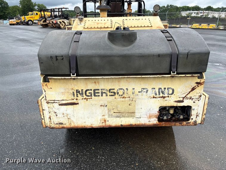 image for item EF1249 1999 Ingersoll Rand DD-90 double drum vibratory roller