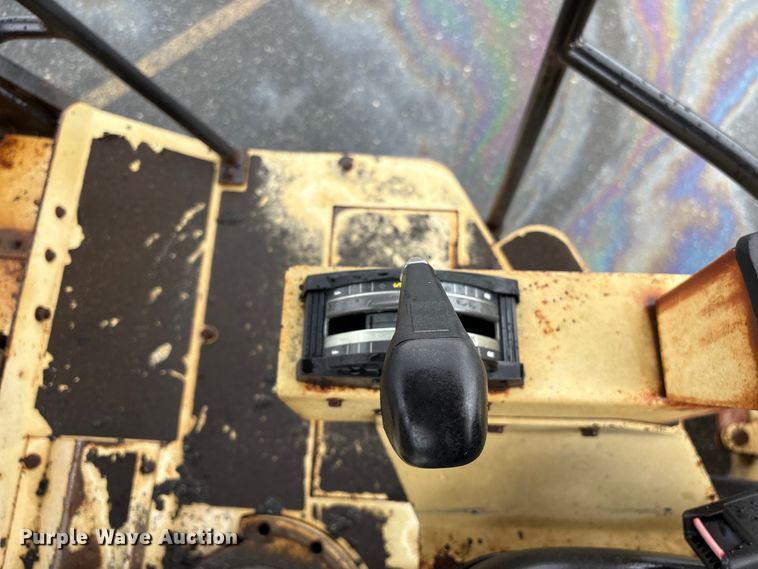 image for item EF1249 1999 Ingersoll Rand DD-90 double drum vibratory roller