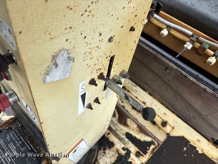 image for item EF1249 1999 Ingersoll Rand DD-90 double drum vibratory roller