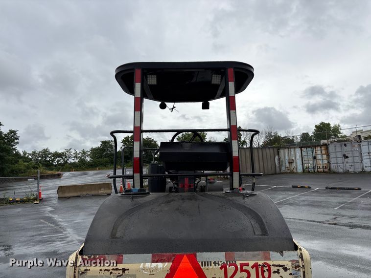 image for item EF1250 1998 Ingersoll Rand DD-70HF double drum vibratory roller