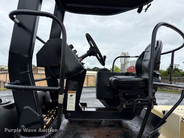 image for item EF1250 1998 Ingersoll Rand DD-70HF double drum vibratory roller