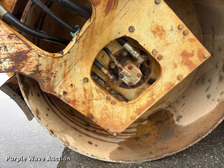 image for item EF1251 1998 Ingersoll Rand DD-70 double drum vibratory roller