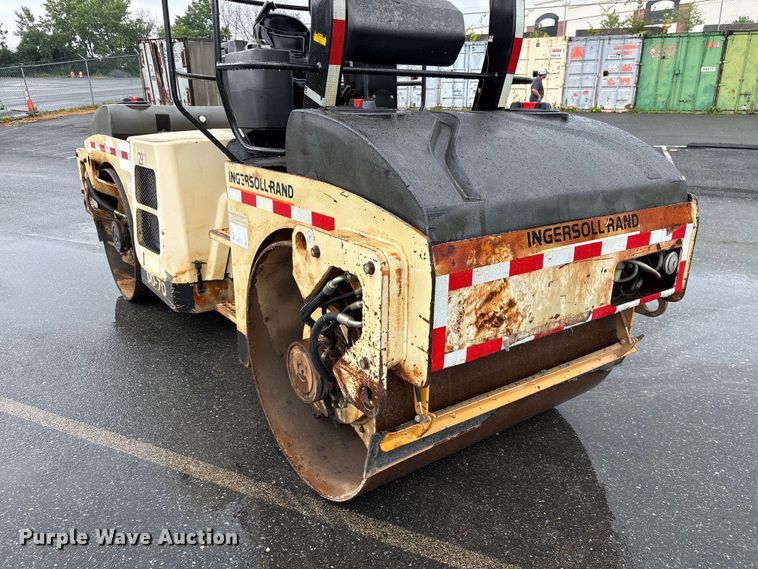 image for item EF1251 1998 Ingersoll Rand DD-70 double drum vibratory roller