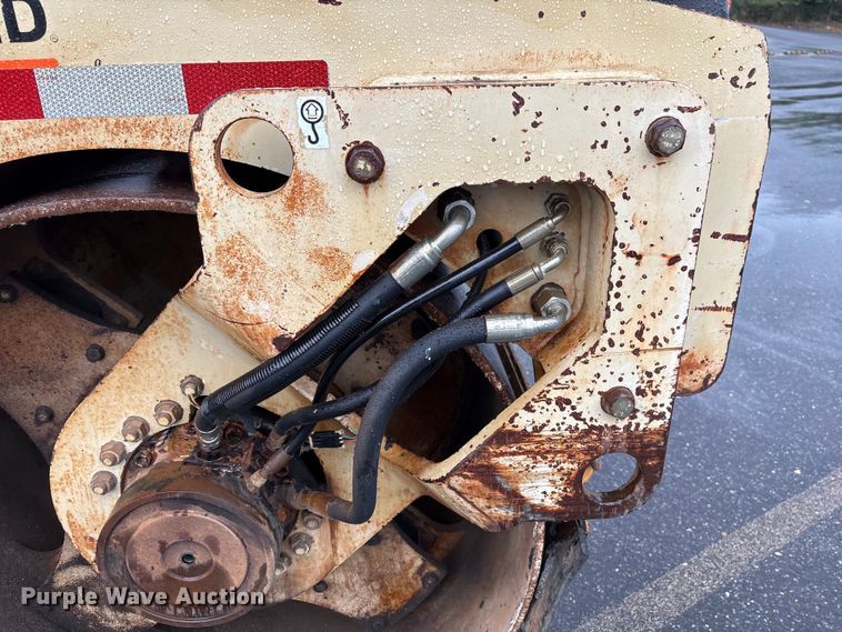 image for item EF1251 1998 Ingersoll Rand DD-70 double drum vibratory roller