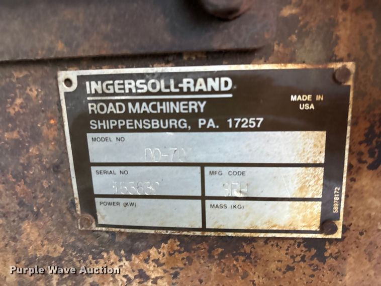 image for item EF1251 1998 Ingersoll Rand DD-70 double drum vibratory roller