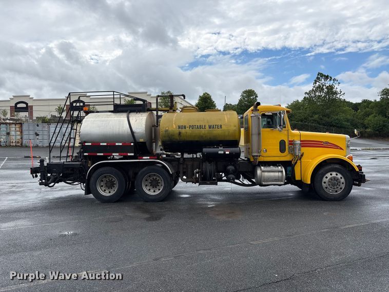 image for item EF1252 1997 Peterbilt 378 oil distributor truck