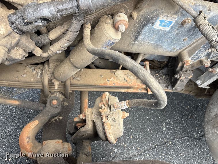 image for item EF1252 1997 Peterbilt 378 oil distributor truck