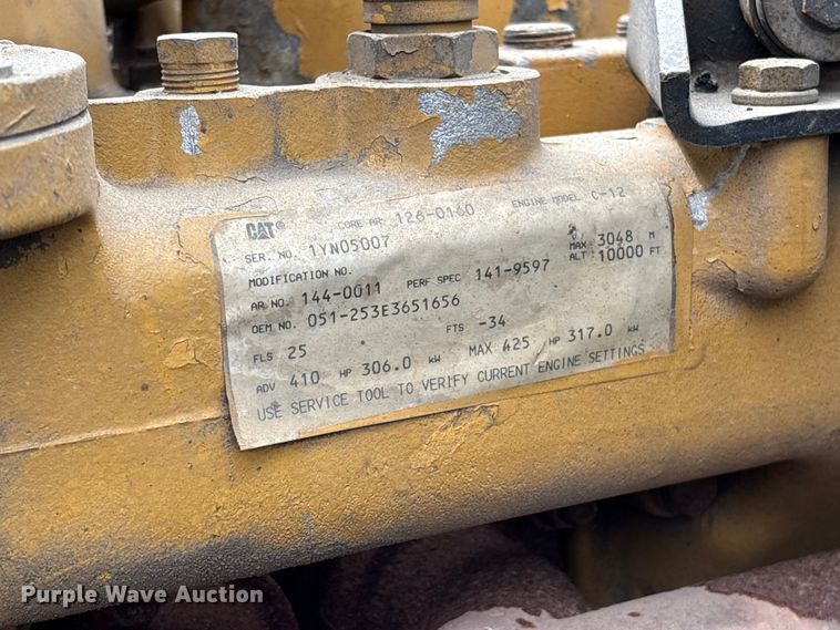 image for item EF1252 1997 Peterbilt 378 oil distributor truck