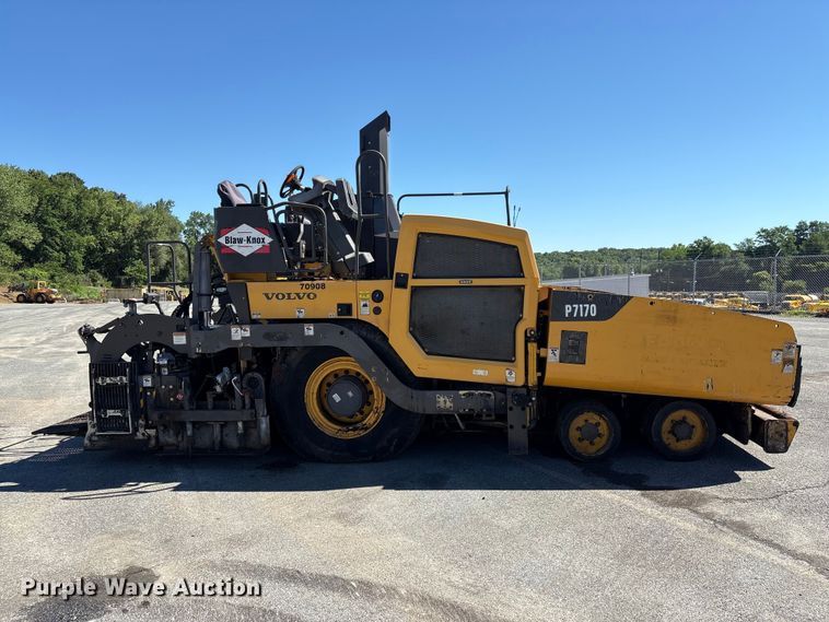 image for item EF1253 2015 Volvo P7170 paver