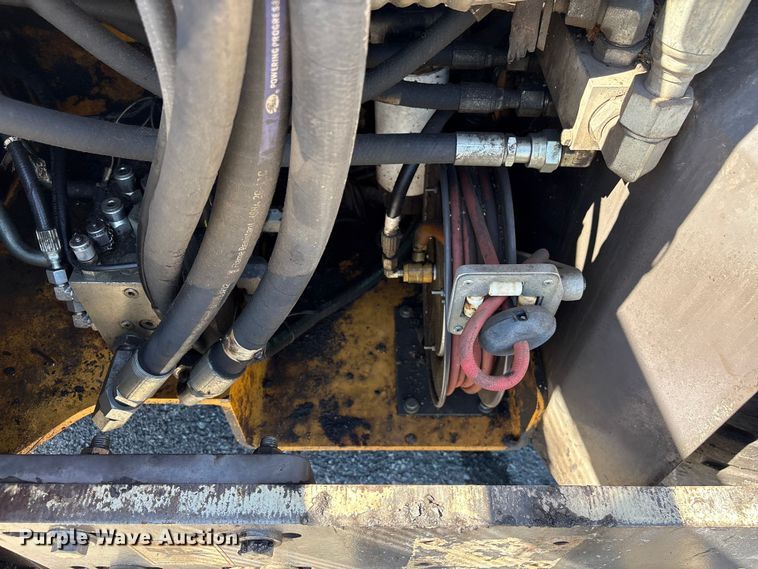 image for item EF1253 2015 Volvo P7170 paver
