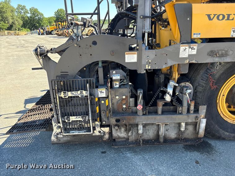 image for item EF1253 2015 Volvo P7170 paver