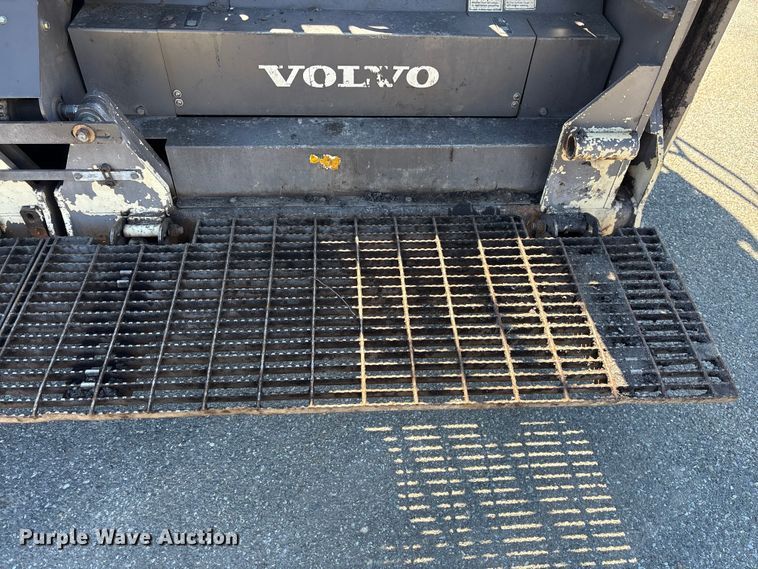 image for item EF1253 2015 Volvo P7170 paver
