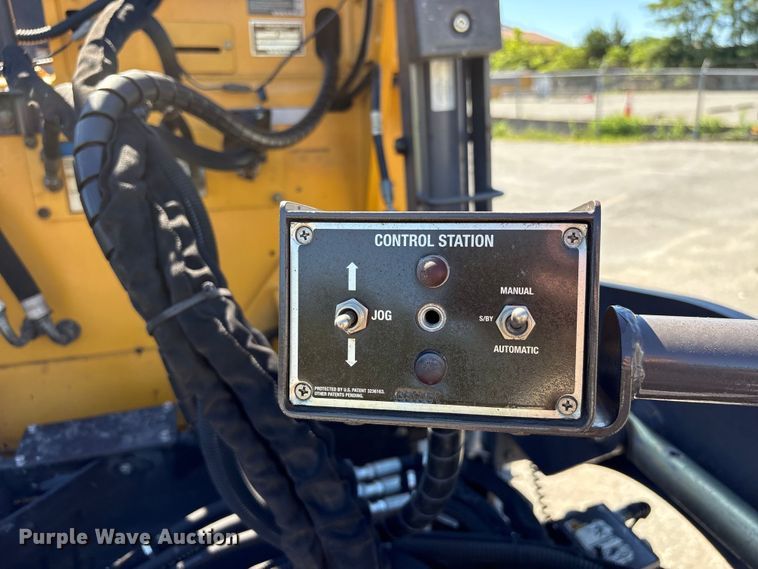 image for item EF1253 2015 Volvo P7170 paver