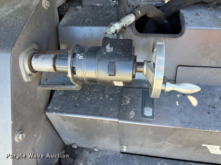 image for item EF1253 2015 Volvo P7170 paver