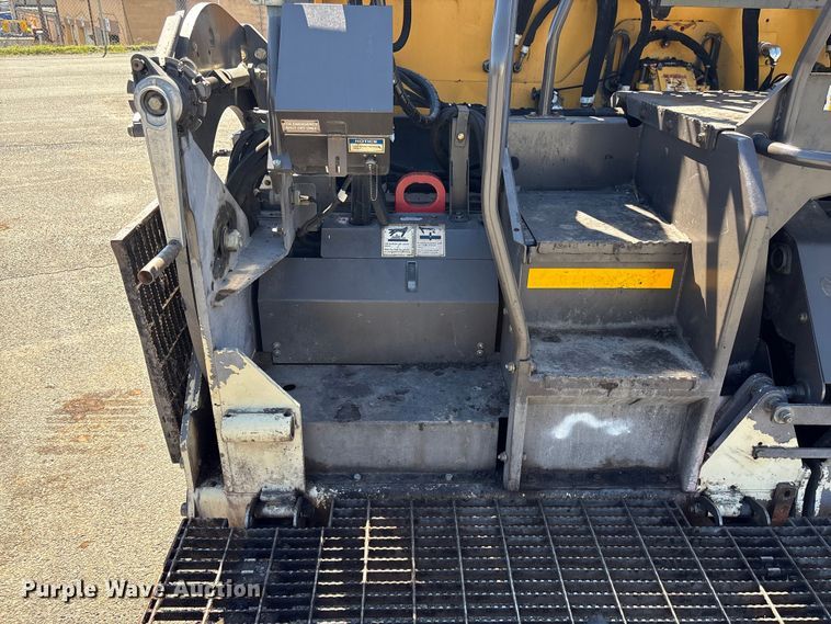 image for item EF1253 2015 Volvo P7170 paver