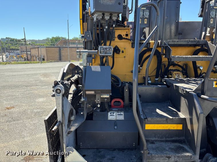 image for item EF1253 2015 Volvo P7170 paver