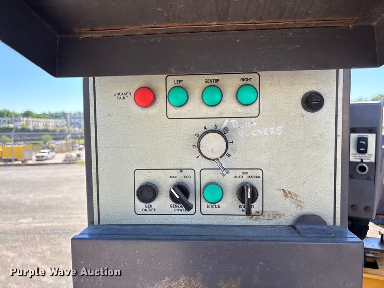 image for item EF1253 2015 Volvo P7170 paver