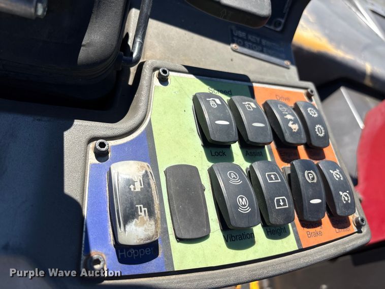 image for item EF1253 2015 Volvo P7170 paver