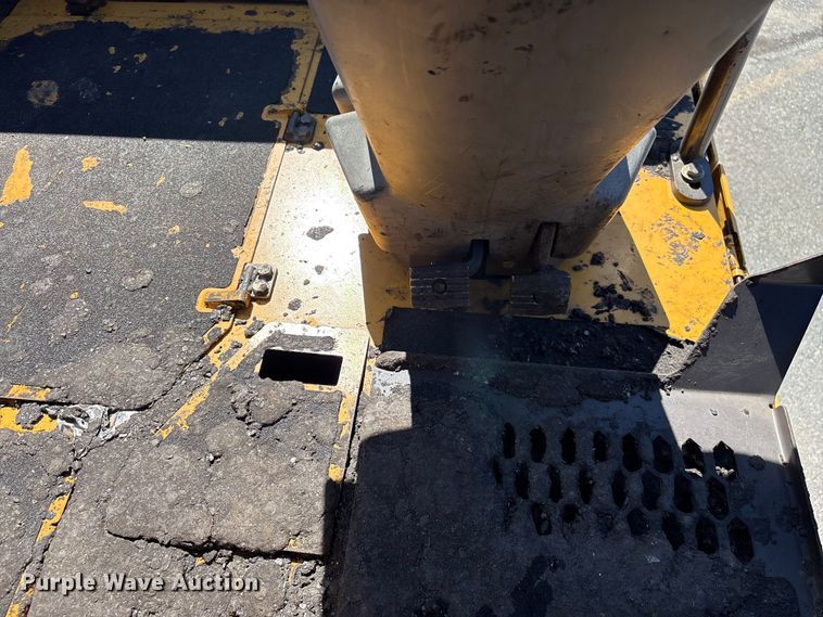 image for item EF1253 2015 Volvo P7170 paver