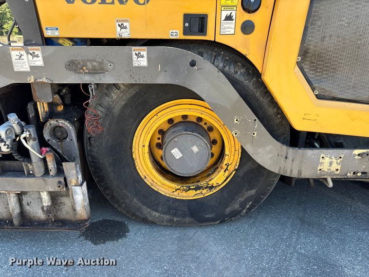 image for item EF1253 2015 Volvo P7170 paver