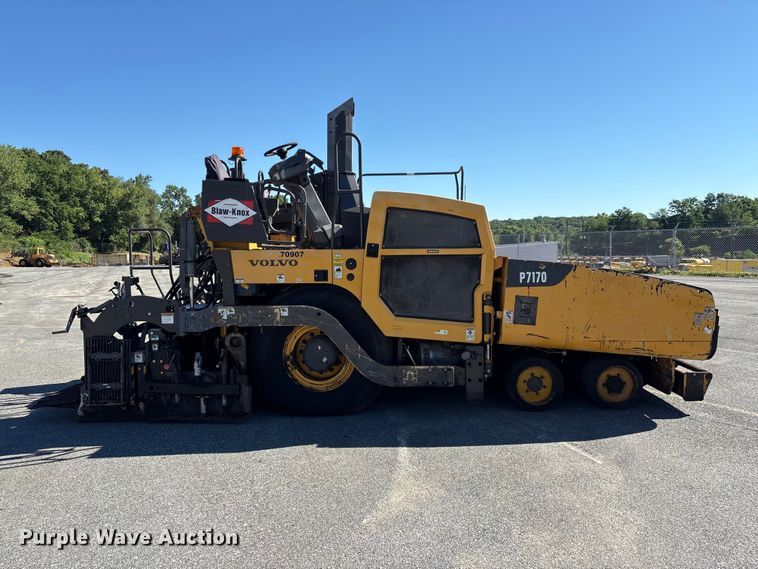 image for item EF1254 2015 Volvo P7170 paver