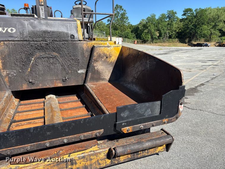 image for item EF1254 2015 Volvo P7170 paver