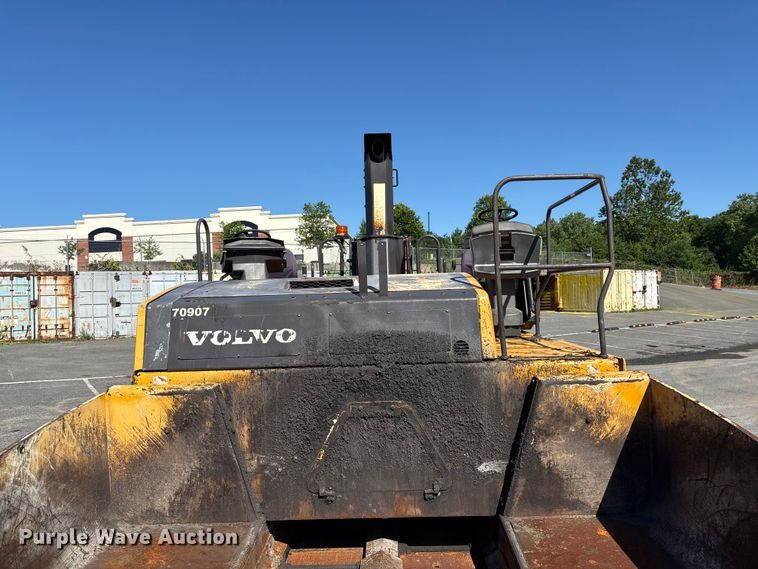 image for item EF1254 2015 Volvo P7170 paver