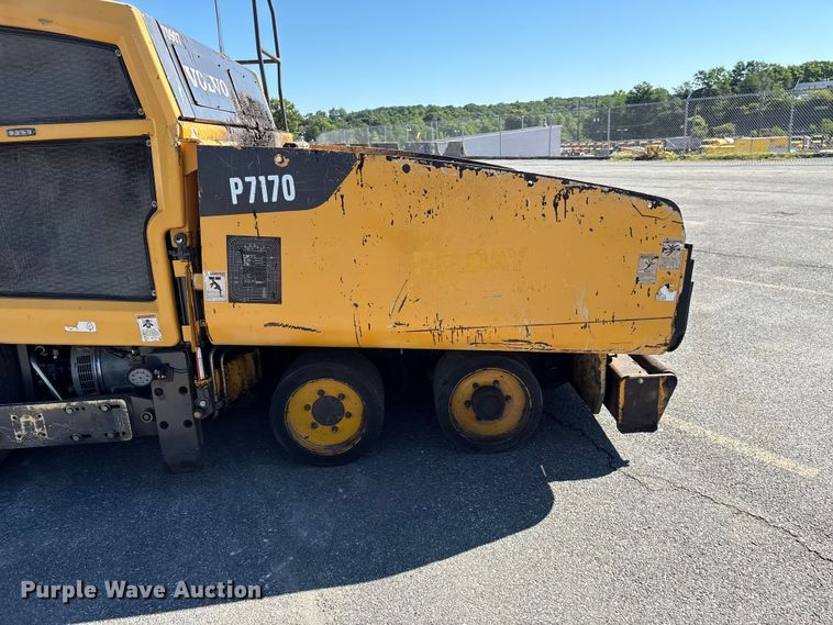 image for item EF1254 2015 Volvo P7170 paver