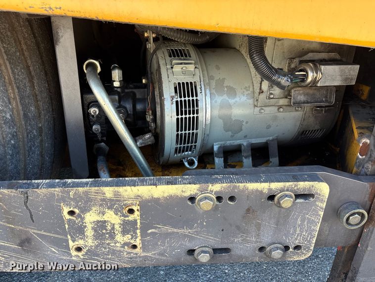 image for item EF1254 2015 Volvo P7170 paver