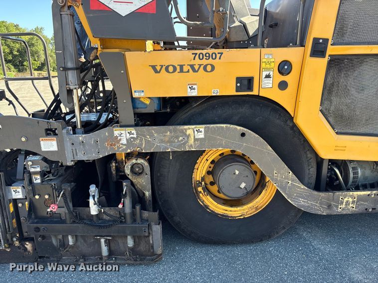 image for item EF1254 2015 Volvo P7170 paver